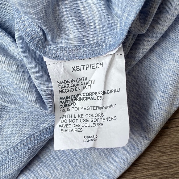 Under Armour Women's Light Gray Tees Short Sleeve Size XS - Picture 6 of 6